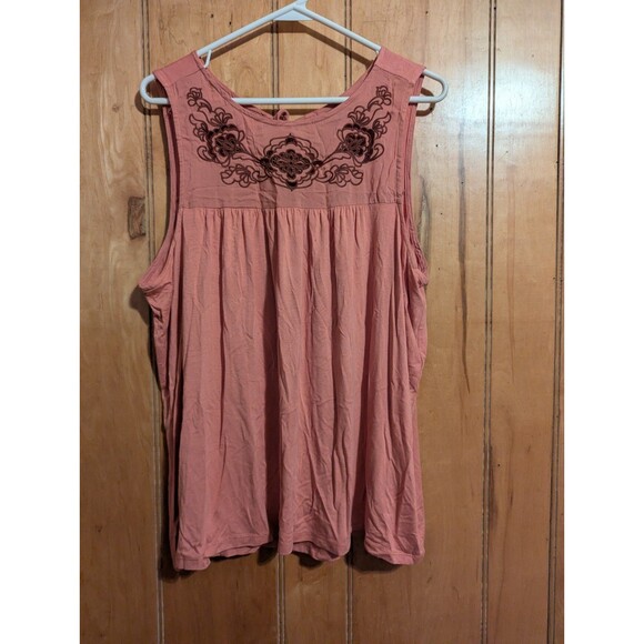 Torrid sleeveless peach embroidery tank top plus Size 0 - Picture 11 of 11